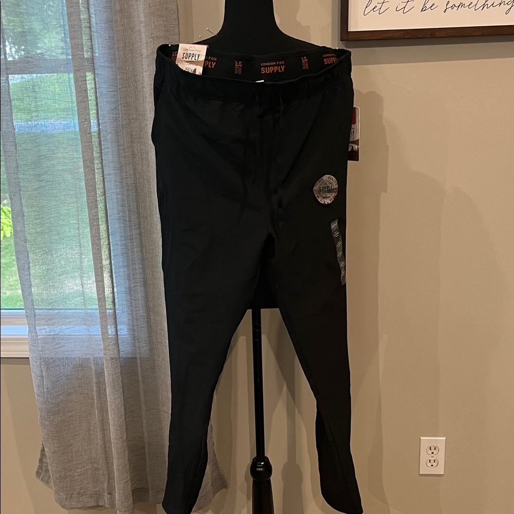 MENS NWT London Fog Black Joggers for Men